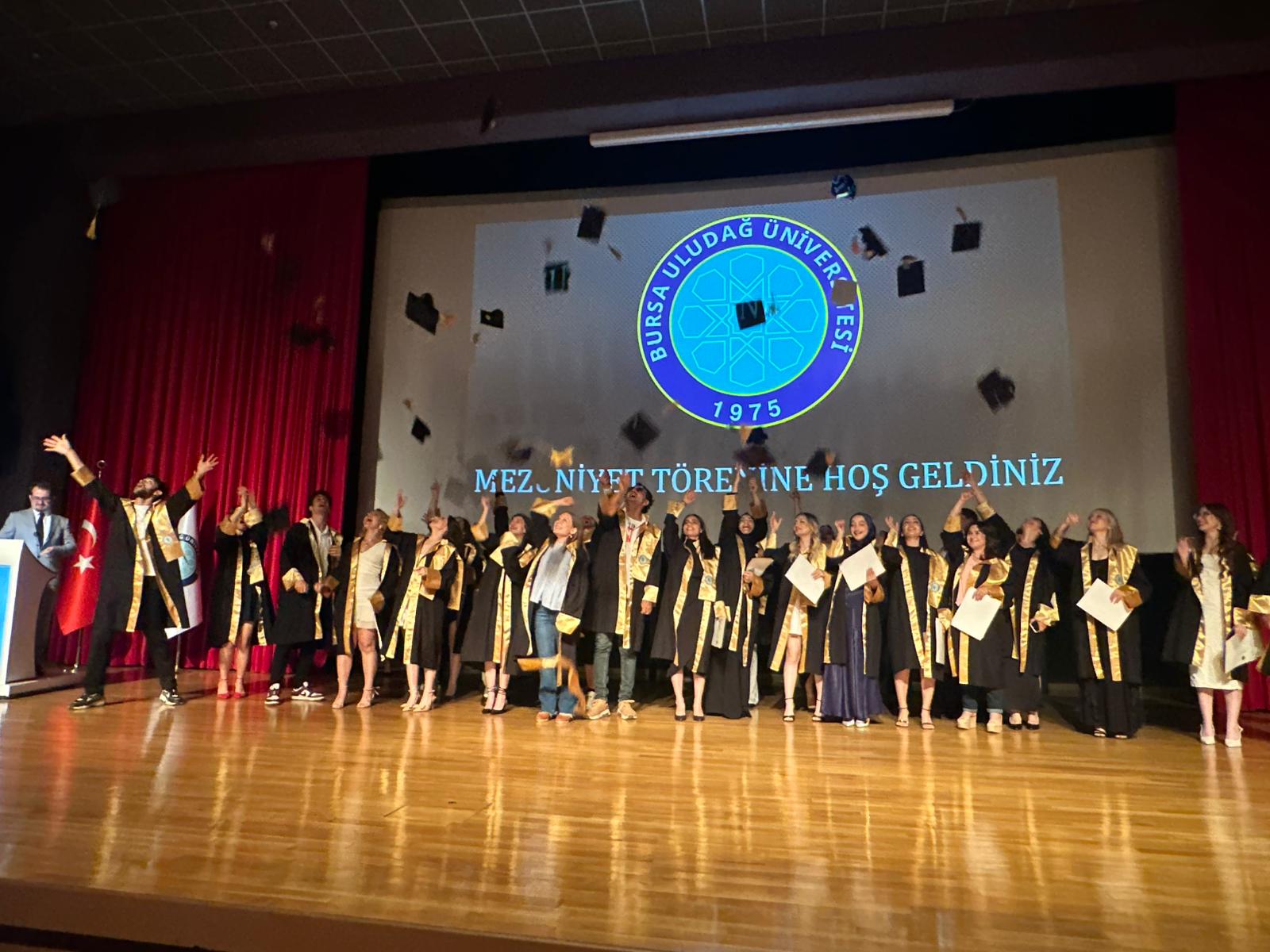  2025-mezuniyet-toreni-kapak